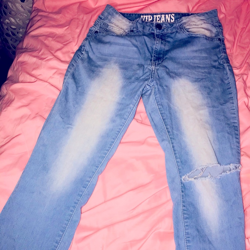 (1)Ripped  VIP JEANS.